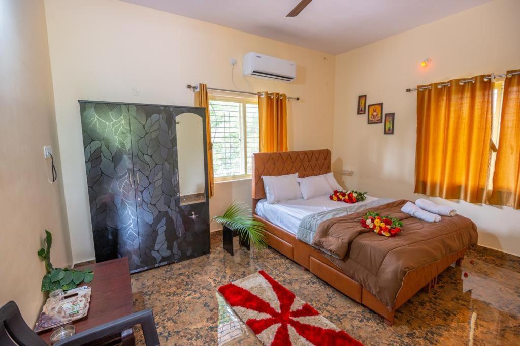 Saptami Hampi Homestay Exterior foto