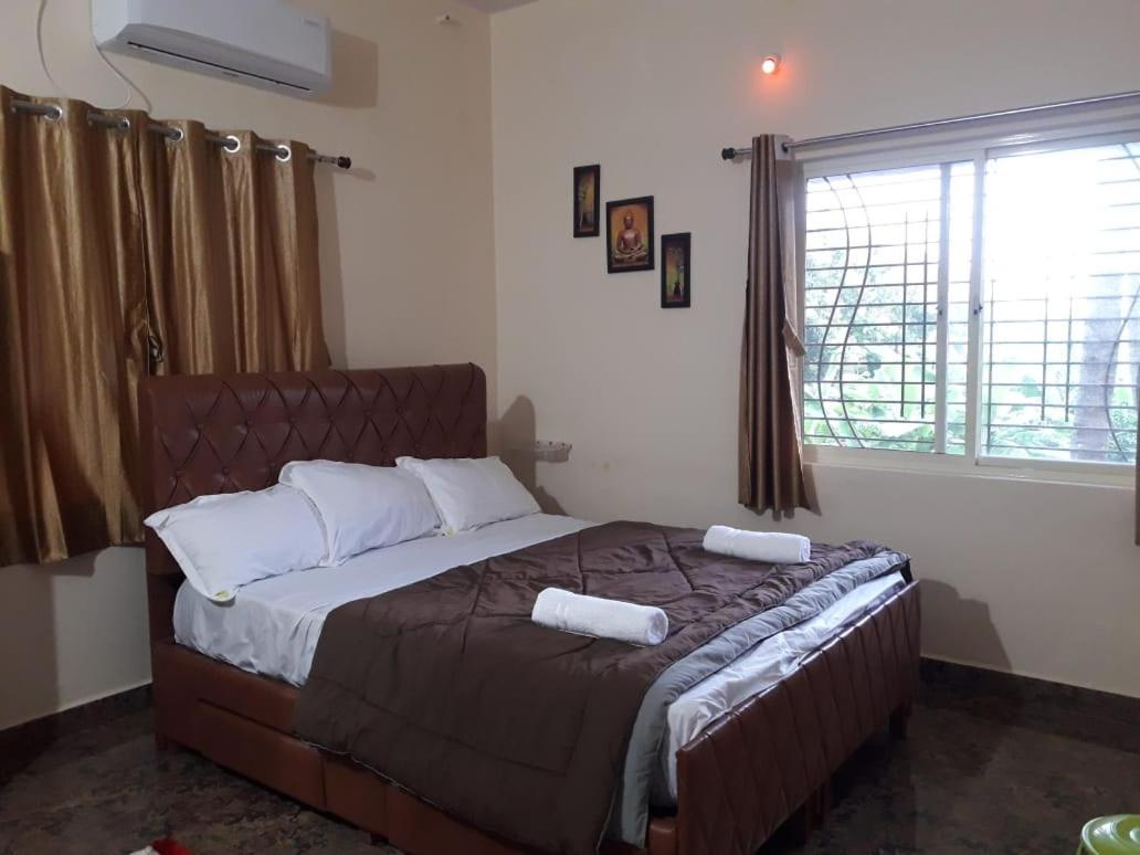 Saptami Hampi Homestay Exterior foto